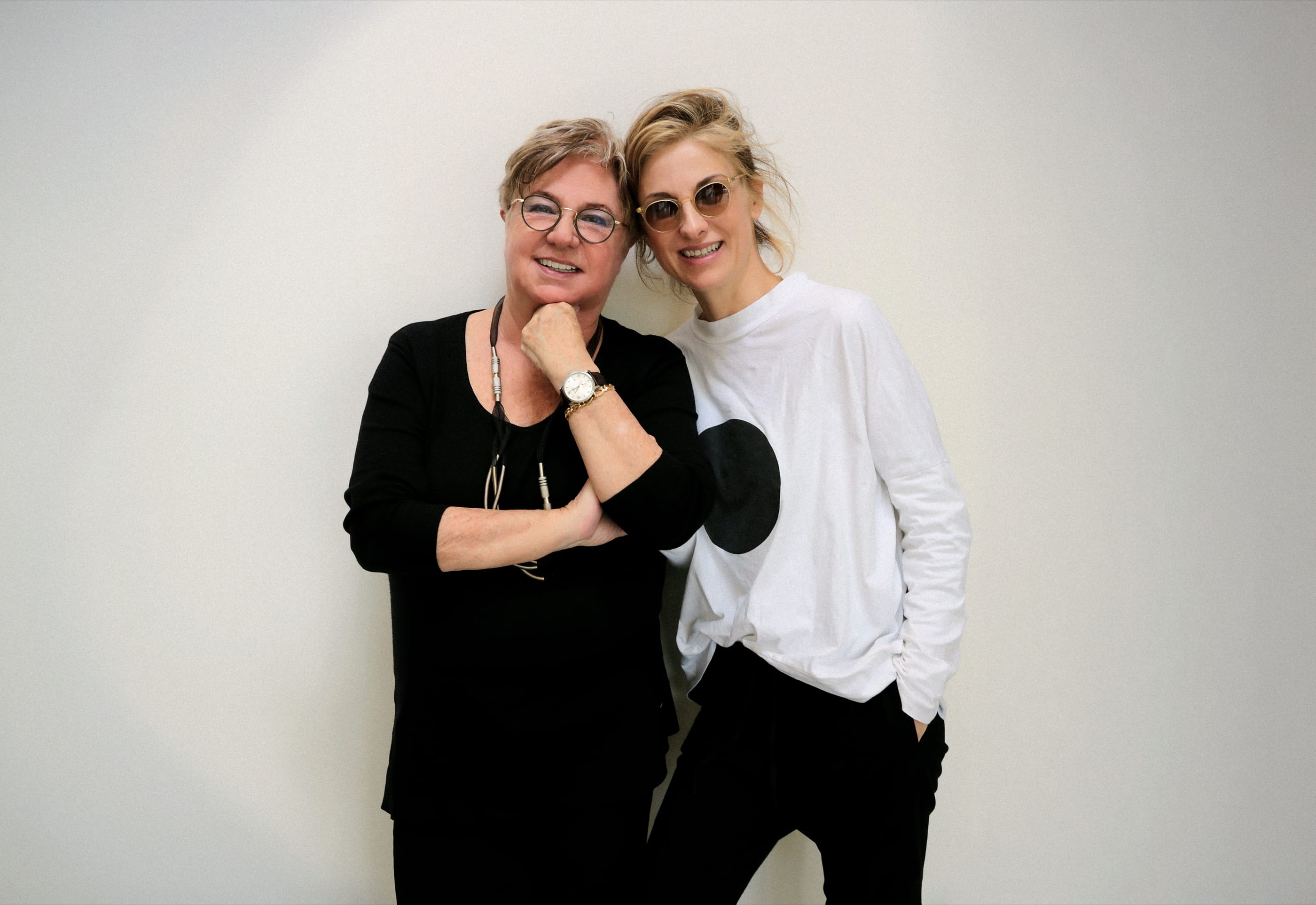Karen and Daniela Reuveni