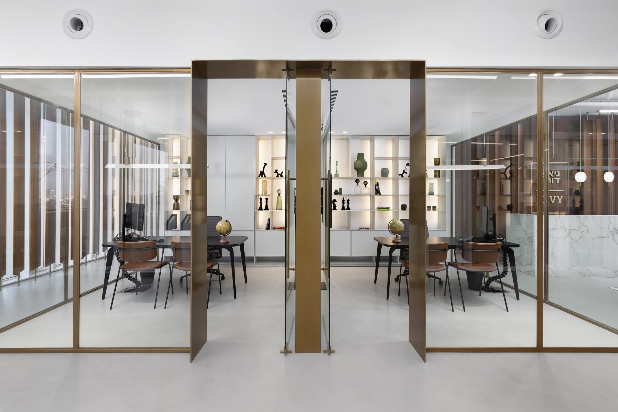 Ra'anana – Guy & Doron Levy, image 1.1